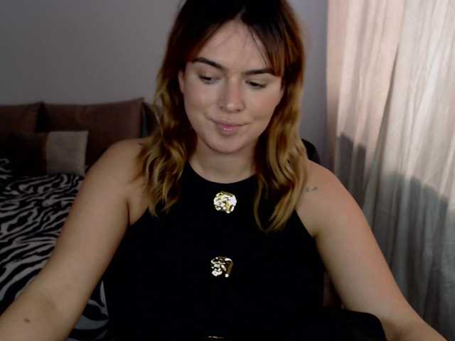 RianaCrystal's BongaCams show and profile