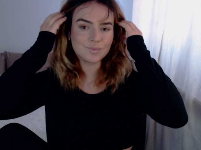 RianaCrystal's BongaCams show and profile