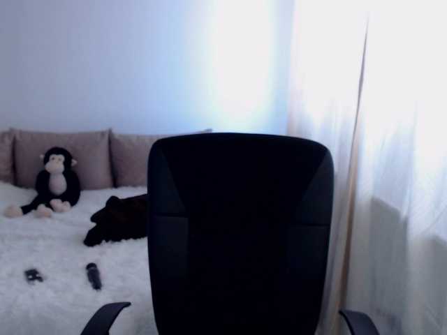 RianaCrystal's BongaCams show and profile