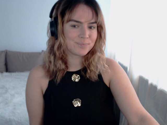 RianaCrystal's BongaCams show and profile