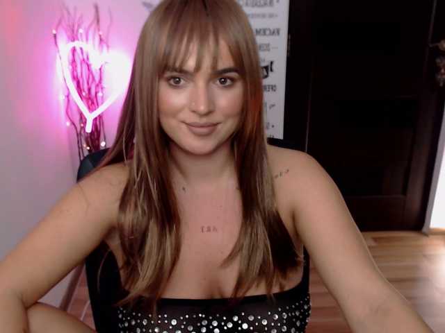 RianaCrystal on BongaCams and RICams