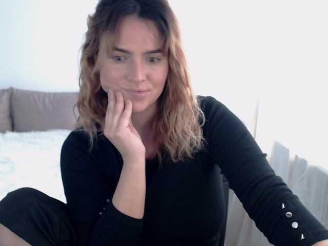 RianaCrystal's BongaCams show and profile