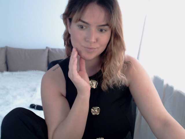 RianaCrystal's BongaCams show and profile