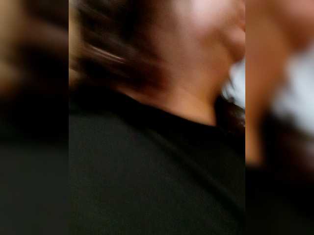 le modèle LediSusana est en webcam porno dans un show sur le site bongacams, il possède les tags suivants: White/Caucasian,Brunette,Shaved