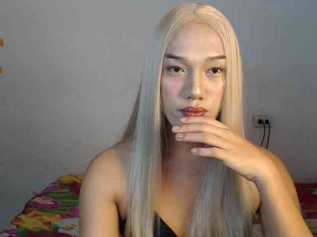 Hungrycock23x Live Webcam on BongaCams