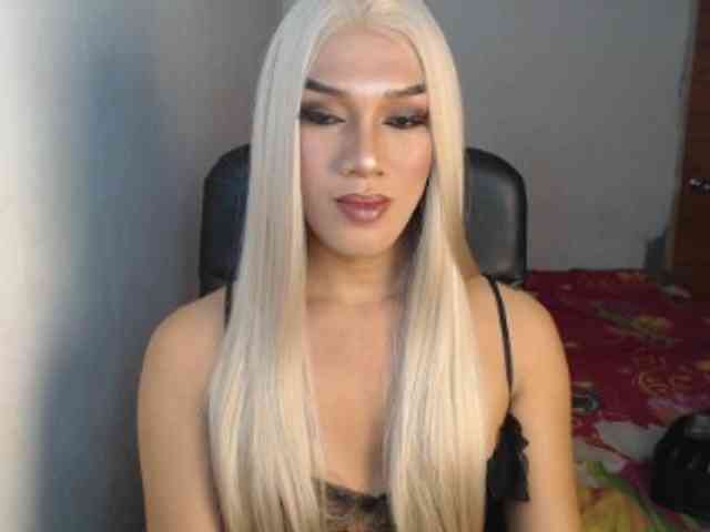 Hungrycock23x Live Webcam on BongaCams