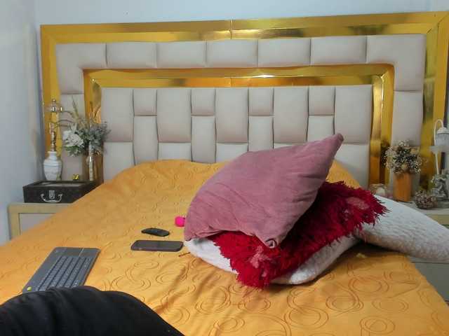 jennygarner's BongaCams show and profile