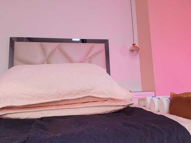 Discover sweet escort Zoe-z zoe-z from BongaCams