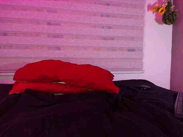 nude chatroom Zoe-z
