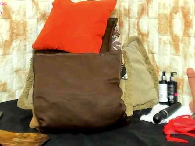 SHARONKISS30 SHARONKISS30