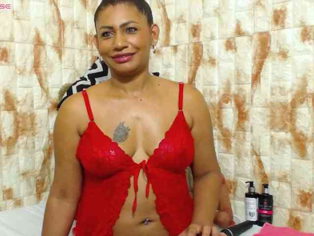 SHARONKISS30