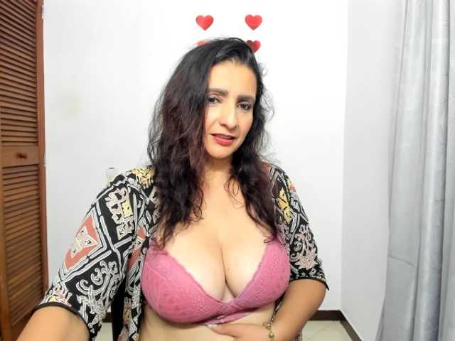 sweetsofia5's BongaCams show and profile