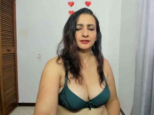 sweetsofia5 webcam
