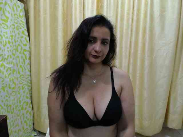 sweetsofia5 webcam