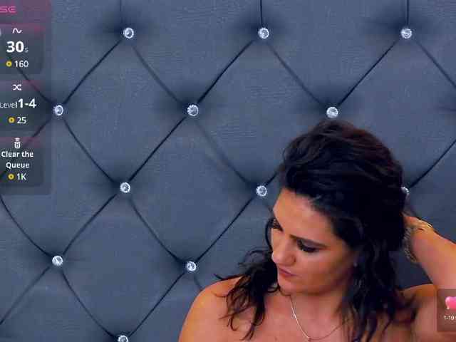 upskirt webcam LorenneMays
