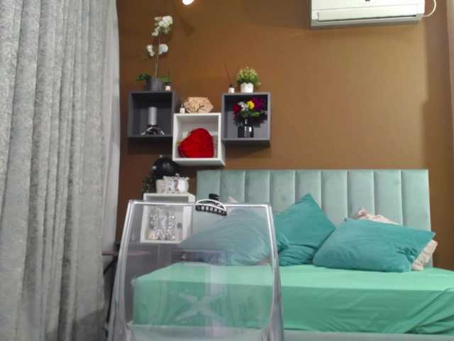 Rebecablackx's BongaCams show and profile