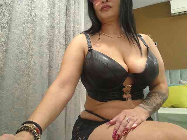 Rebecablackx webcam