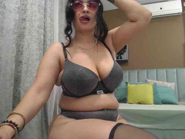 Rebecablackx webcam