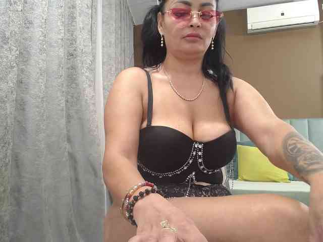 Rebecablackx webcam