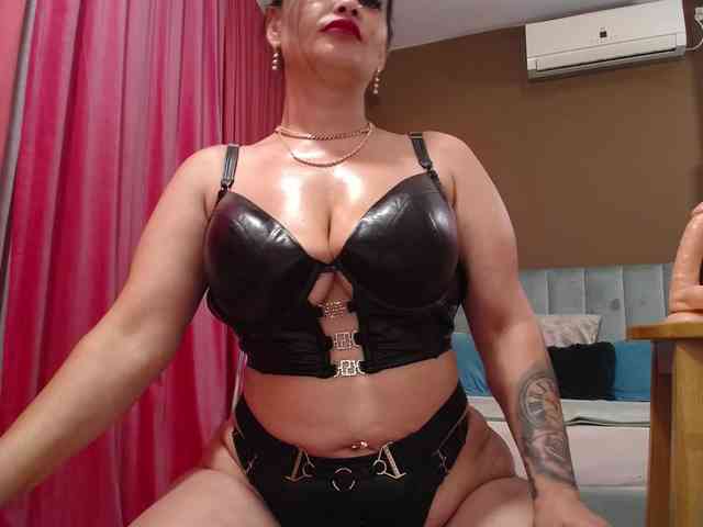 Rebecablackx webcam