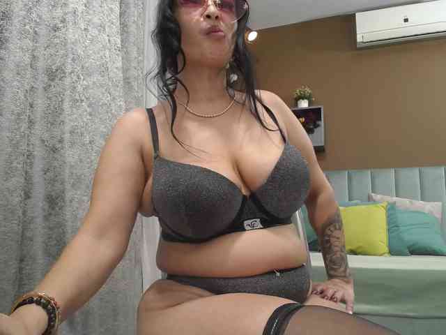 Rebecablackx webcam