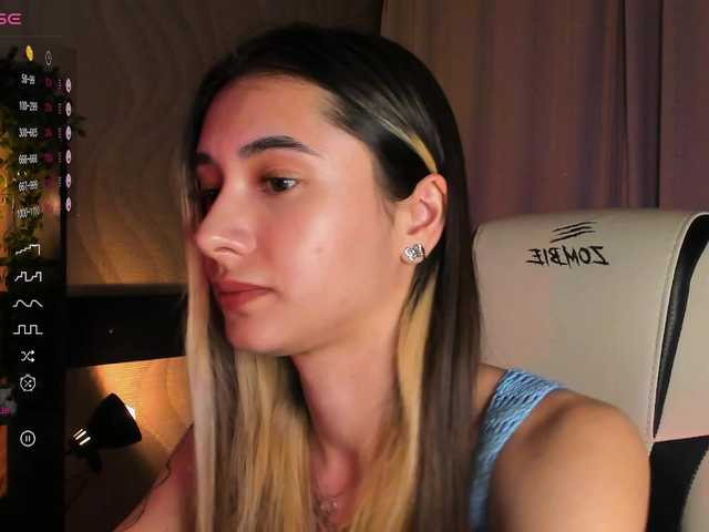  DarlaBelle chat room