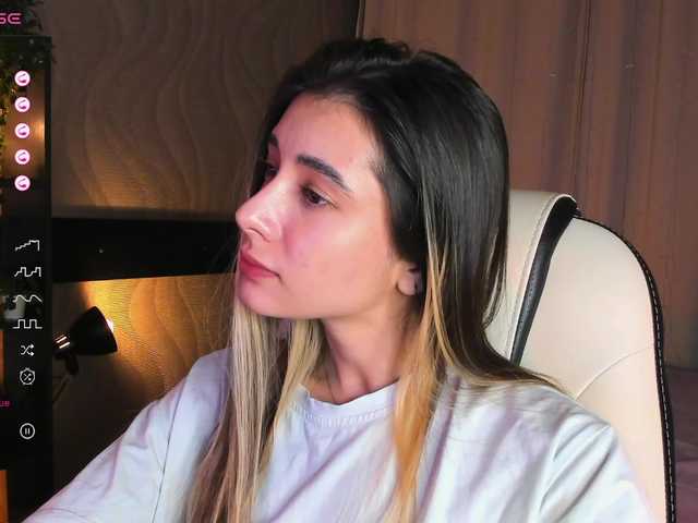 DarlaBelle's BongaCams show and profile