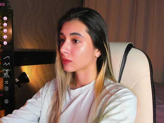 DarlaBelle's BongaCams show and profile