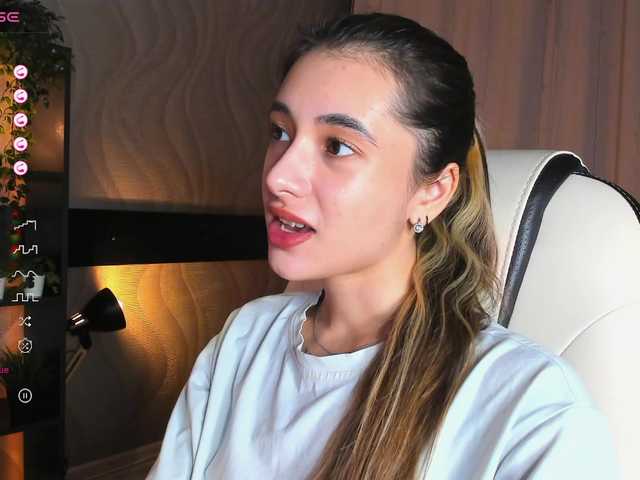 DarlaBelle's BongaCams show and profile