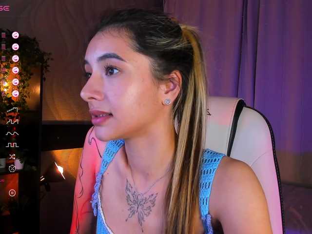  DarlaBelle chat room