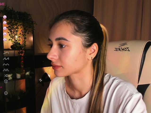  DarlaBelle chat room