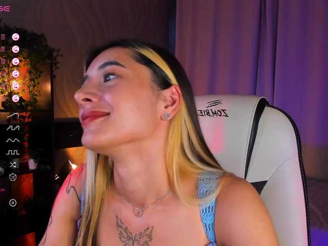  DarlaBelle chat room
