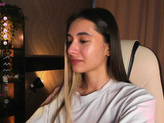  DarlaBelle chat room