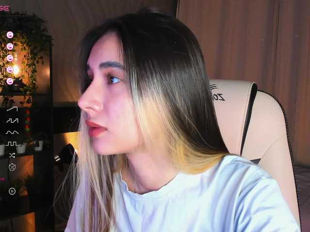 DarlaBelle's BongaCams show and profile