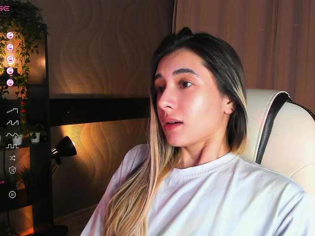 DarlaBelle's BongaCams show and profile