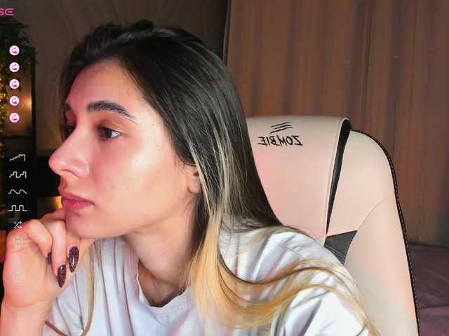 DarlaBelle's BongaCams show and profile