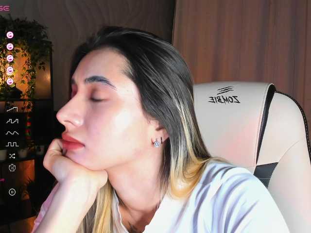 DarlaBelle's BongaCams show and profile