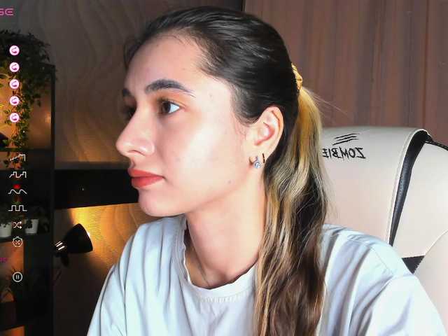 DarlaBelle's BongaCams show and profile