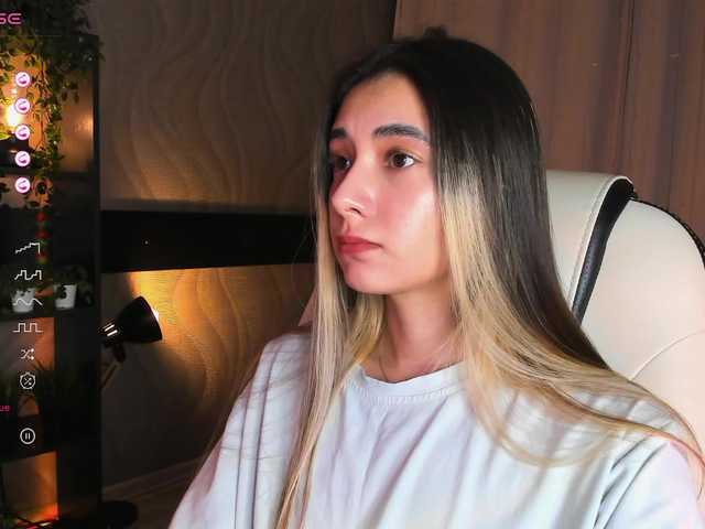 DarlaBelle's BongaCams show and profile