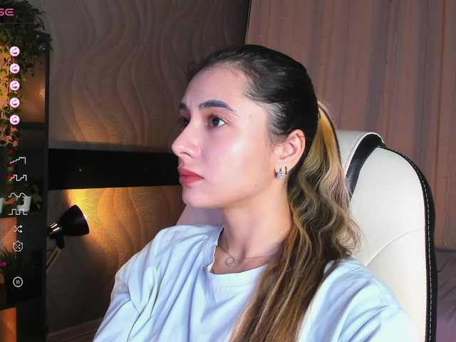 DarlaBelle's BongaCams show and profile