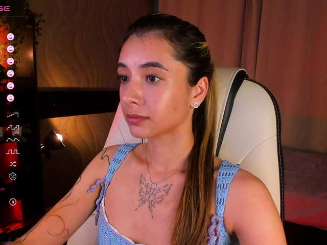  DarlaBelle chat room