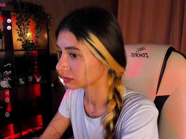 DarlaBelle webcam