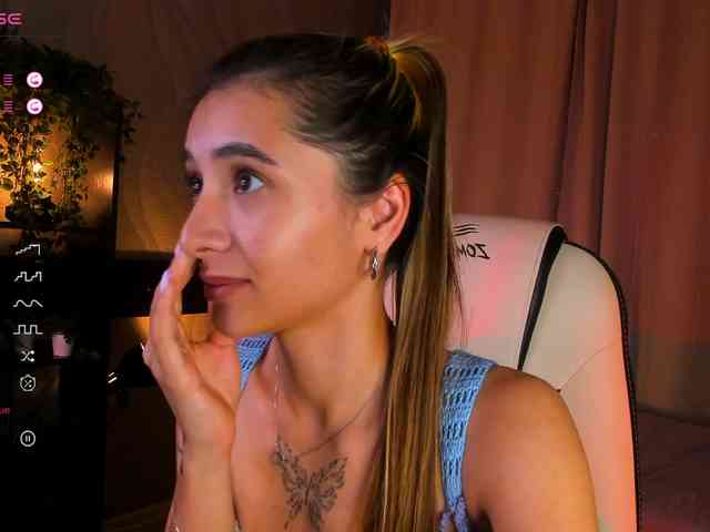 DarlaBelle webcam
