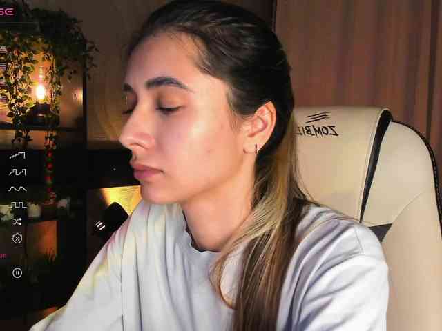 DarlaBelle Live Webcam on BongaCams