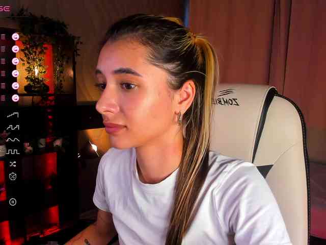 DarlaBelle webcam