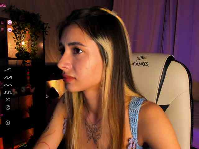 DarlaBelle webcam