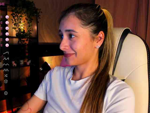 DarlaBelle webcam
