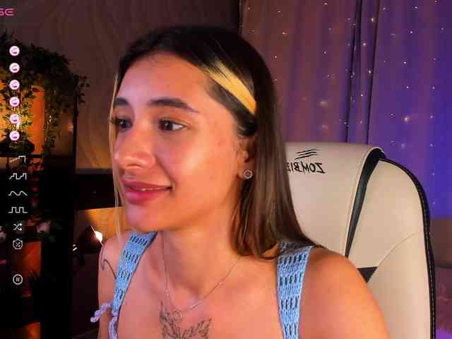 DarlaBelle webcam