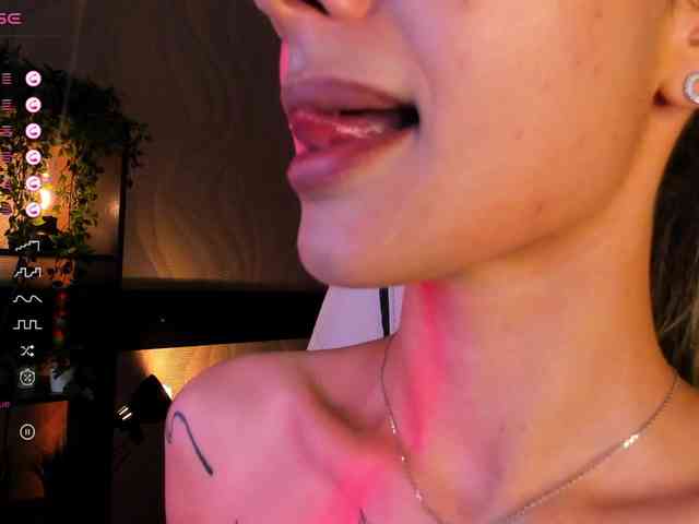 DarlaBelle webcam