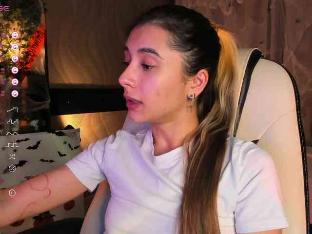 DarlaBelle webcam